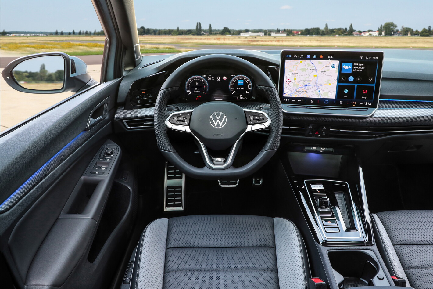 infotainment golf