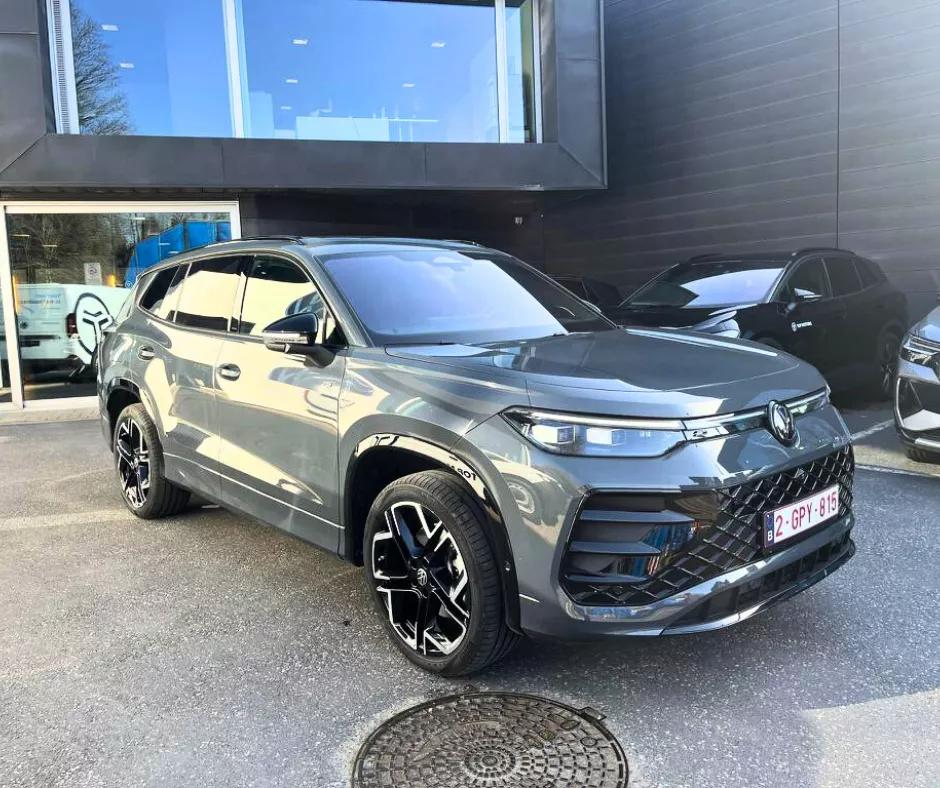 Tayron R-line