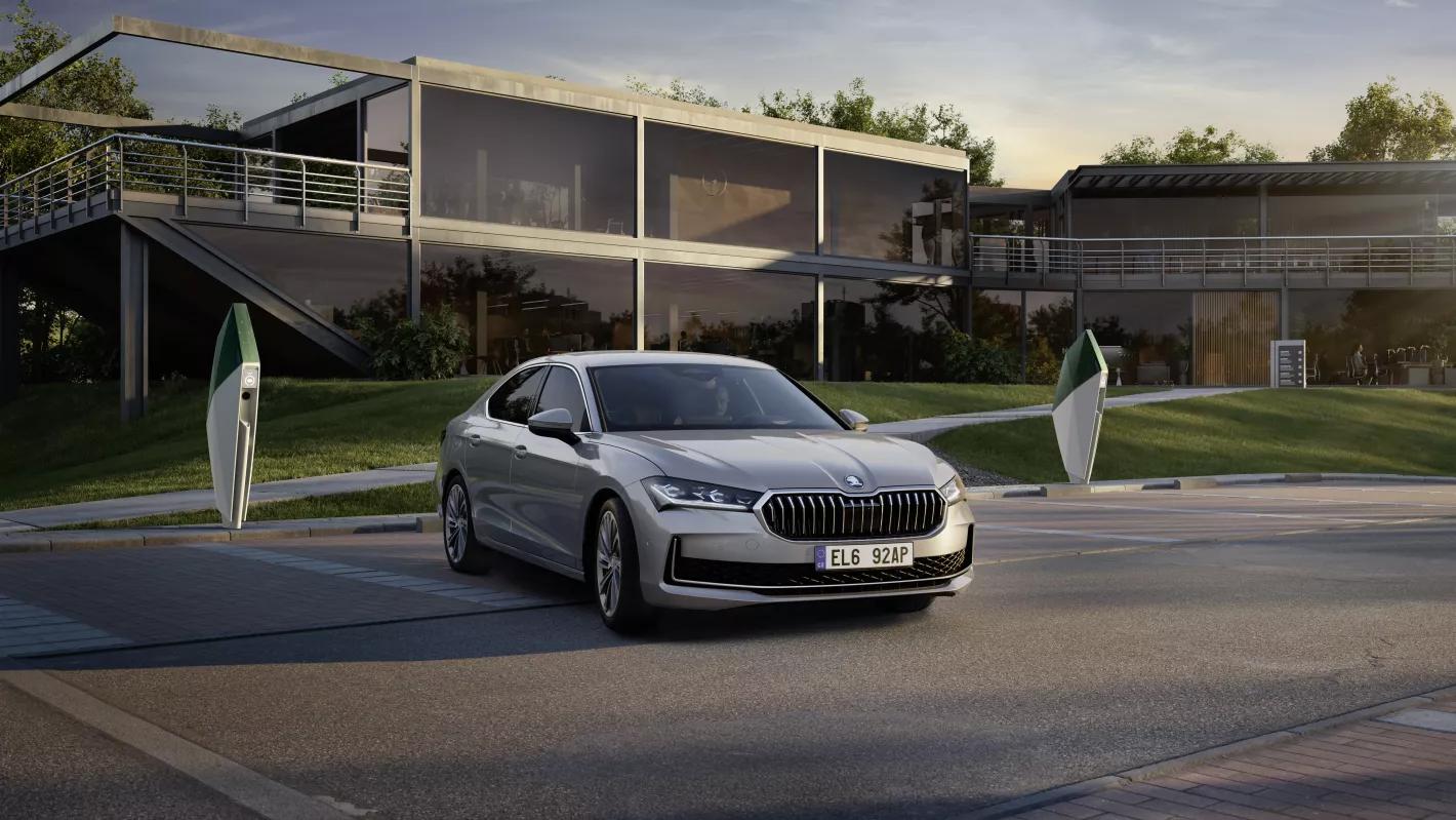 Superb hatch plug in hybrid
